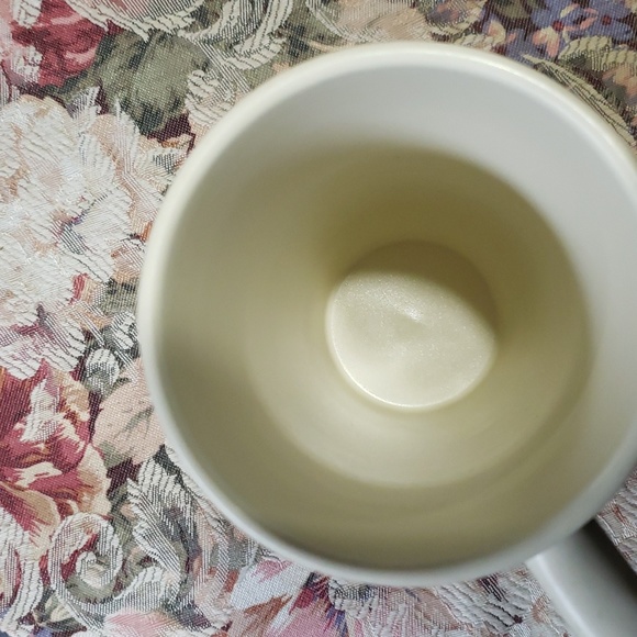 "Snoopy" Coffee Mug. Hallmark Ceramic New without box. - Picture 6 of 7